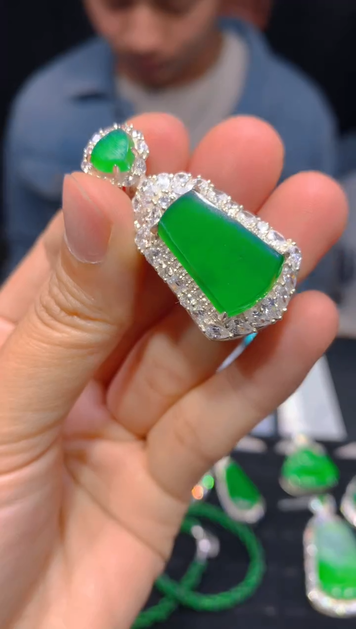 【闪购商品】定制翡翠未镶嵌212多样性发货（发其一）