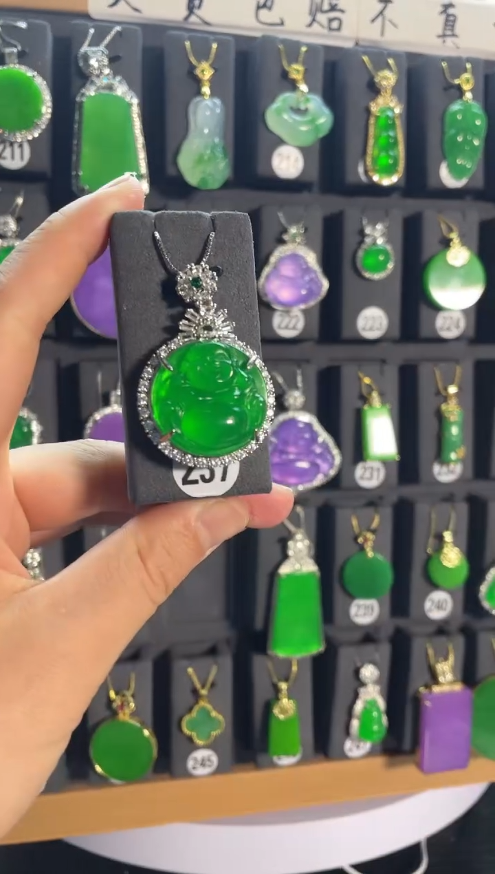 【闪购商品】翡翠耳饰银S925镶嵌237....