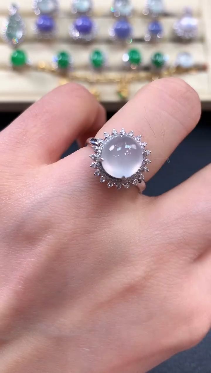 【闪购商品】翡翠戒指18K金镶嵌b38       