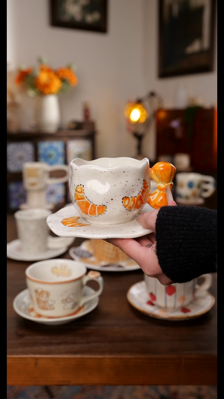 陶瓷便携款牛角包粗陶手作杯碟 