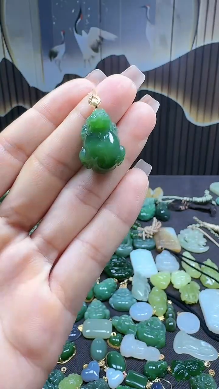 和田玉18K金镶嵌吊坠(不含链)1