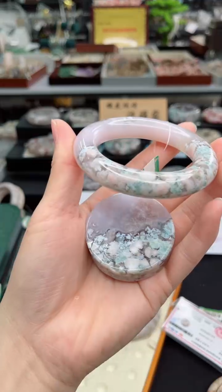 【闪购商品】石英质玉手镯未镶嵌54圈口（赠品镯心）S9012