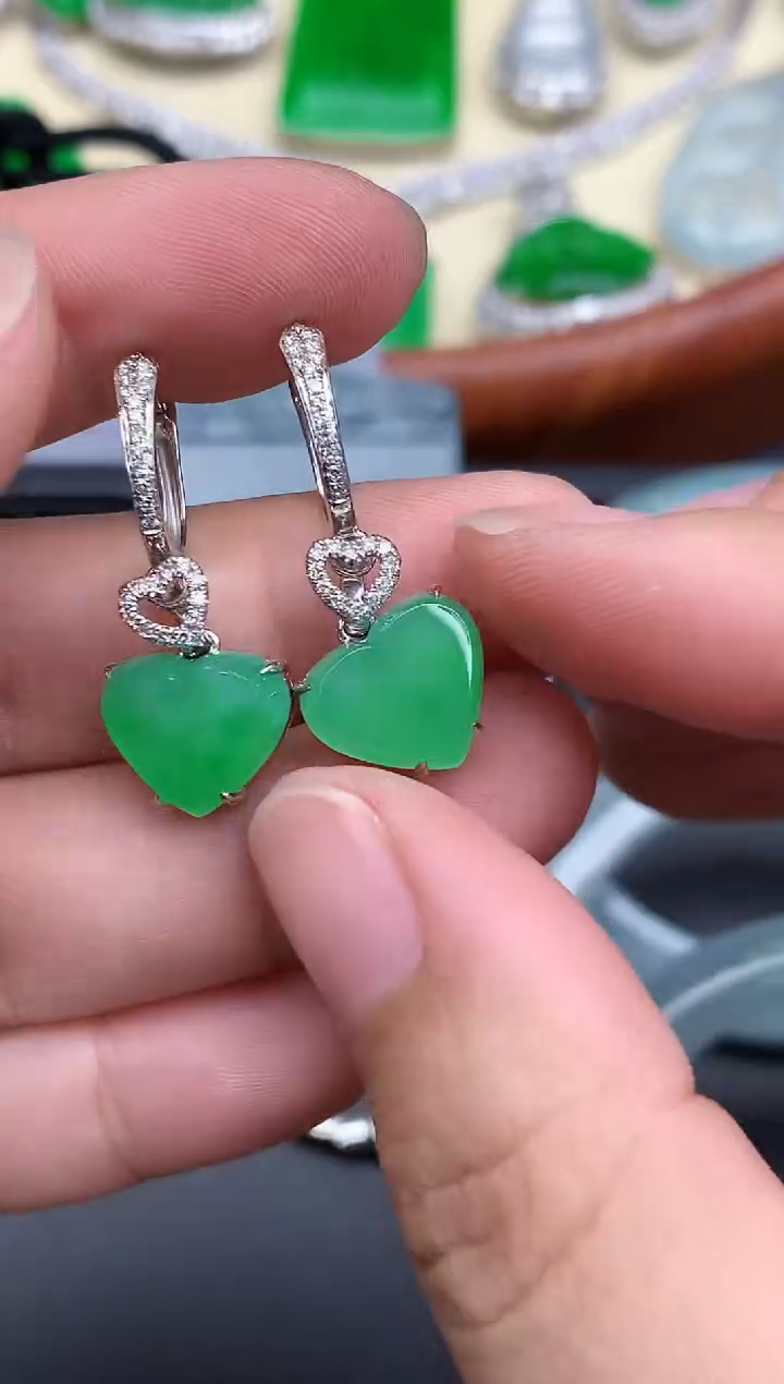 18K金镶嵌翡翠耳饰517-中国好珍宝