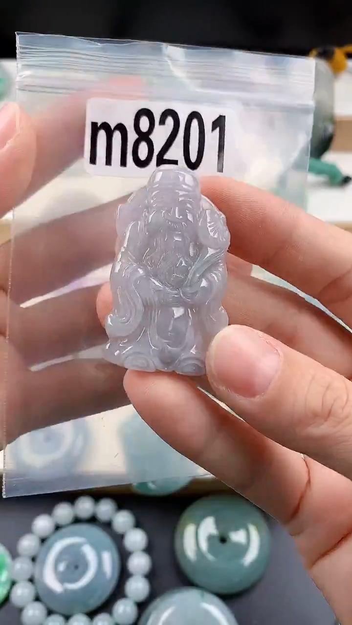 颈饰未镶嵌翡翠天然翡翠吊坠挂件