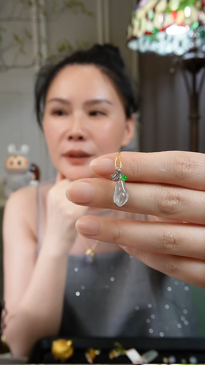 翡翠18K金镶嵌吊坠(不含链)天然缅甸翡翠吊坠