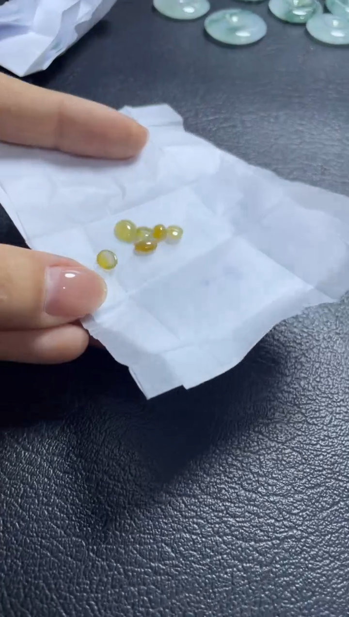 未镶嵌定制翡翠蛋面