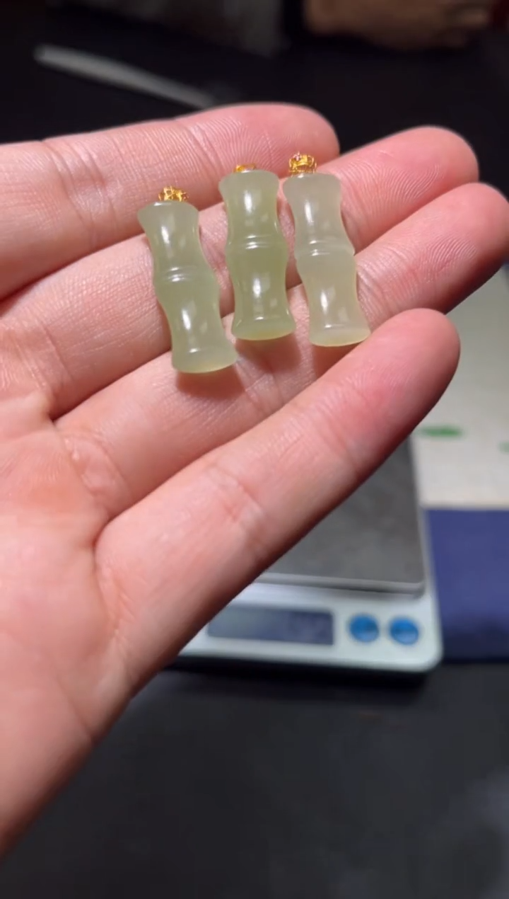 【闪购商品】和田玉颈饰18K金镶嵌多样性发一件