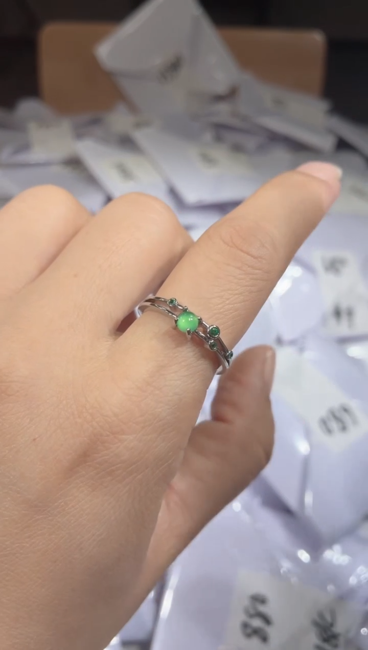 未镶嵌戒指翡翠戒指-多样性发其一