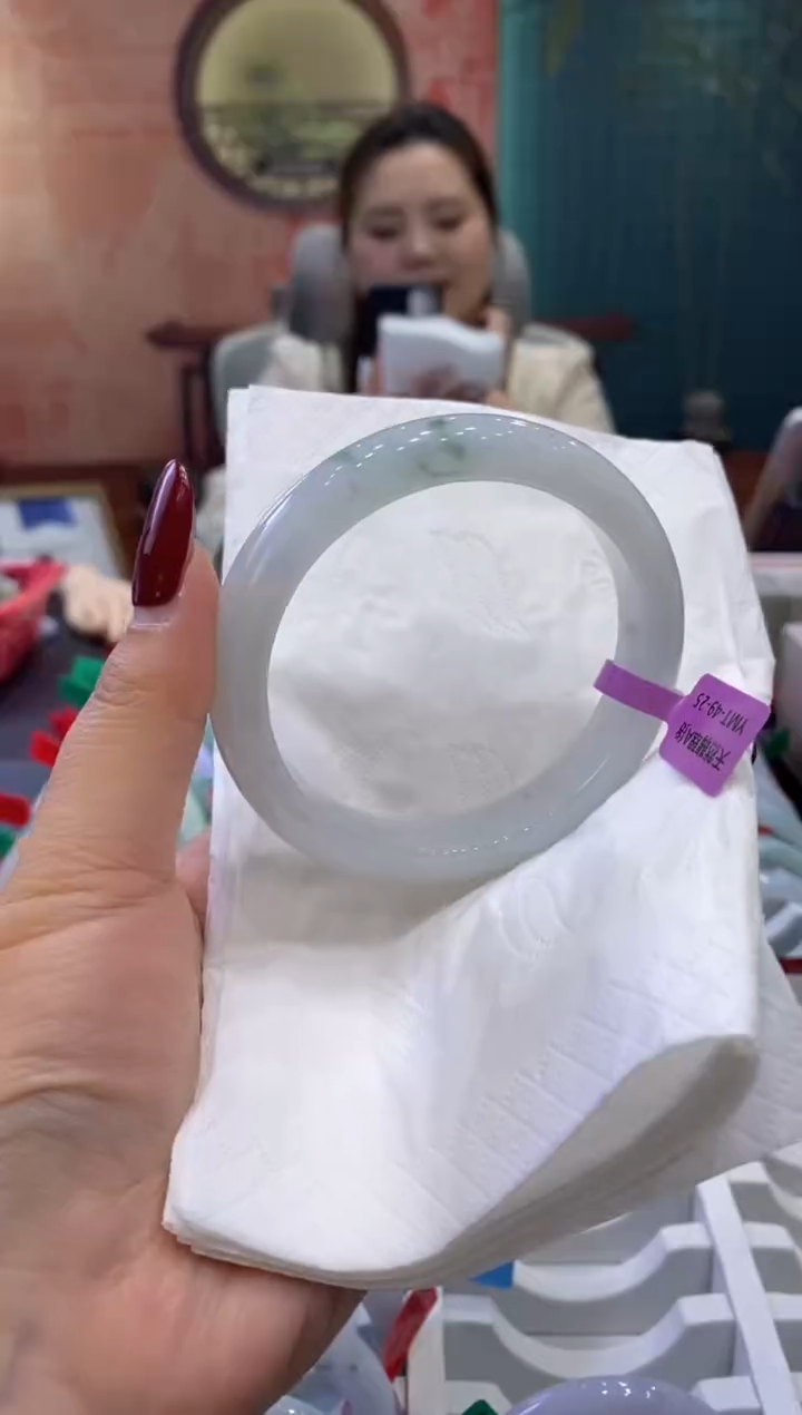 【闪购商品】翡翠手镯未镶嵌多人0001590