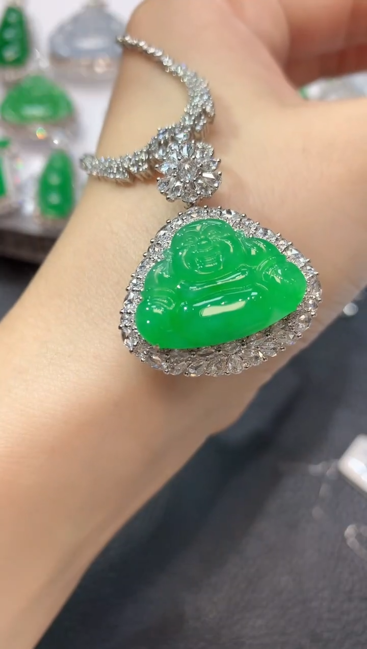 【闪购商品】翡翠吊坠(不含链)18K金镶嵌D37