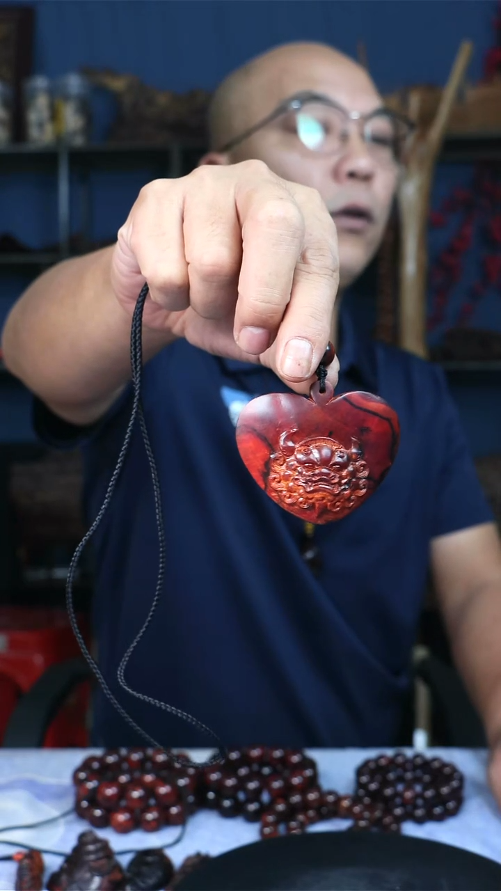 降真香把件海南红降