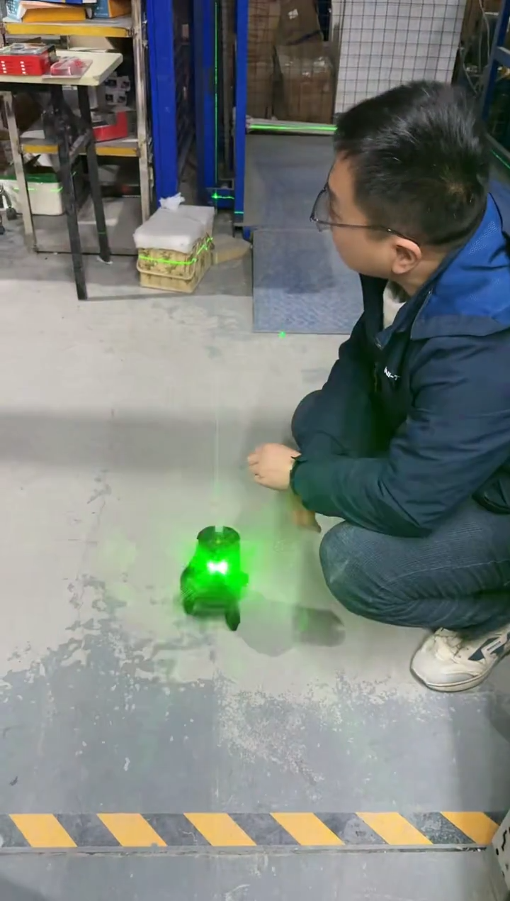 铁小子5线水平仪    