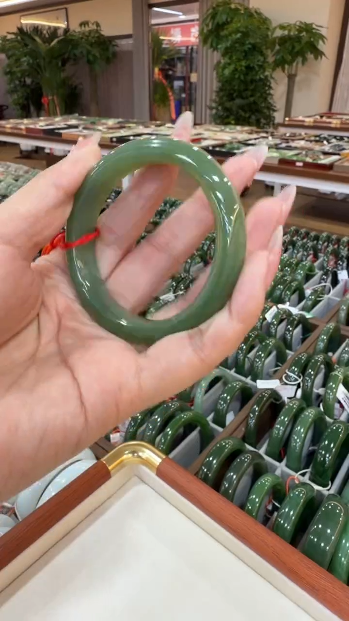 颈饰未镶嵌和田玉手镯52