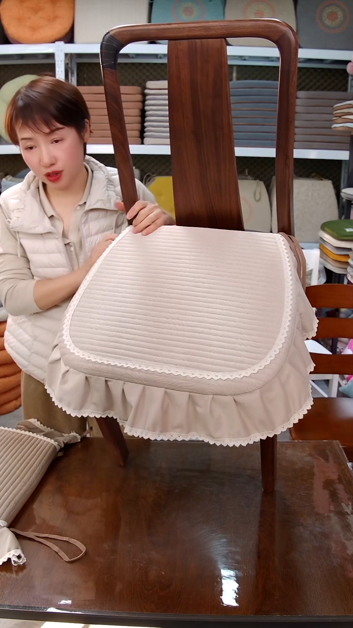 布横条细绒：米色6个