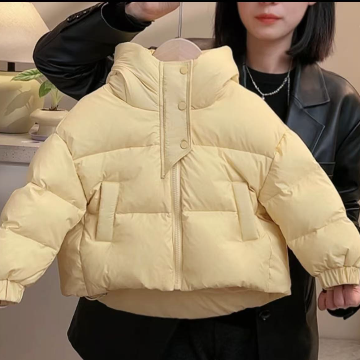 2025女童冬季新款儿童时尚纯色气质简约保暖加厚棉服外套