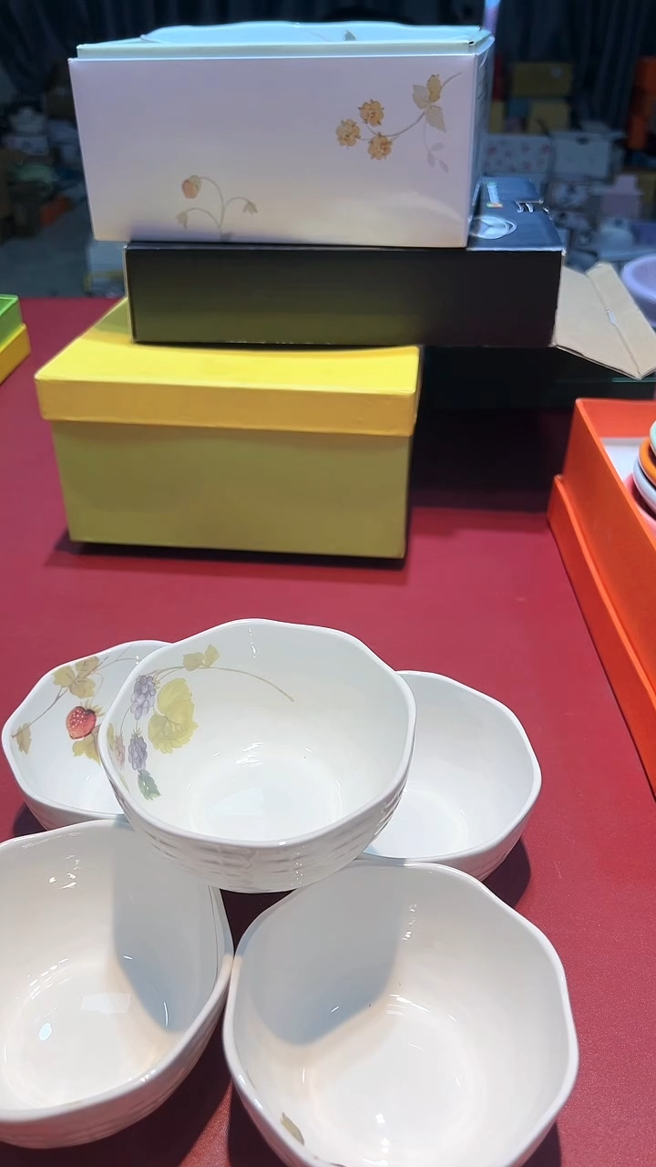 【闪购商品】瓷片锅碗瓢盆一件不剩