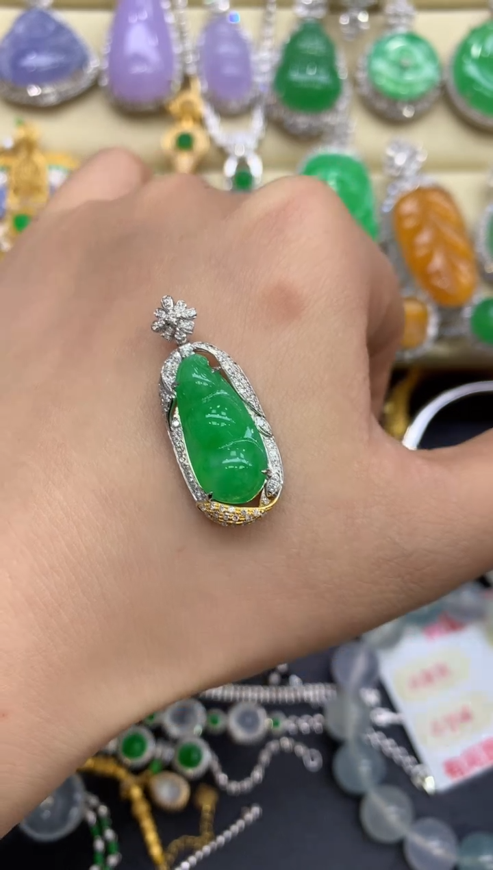 颈饰18K金镶嵌翡翠186-中国好珍宝