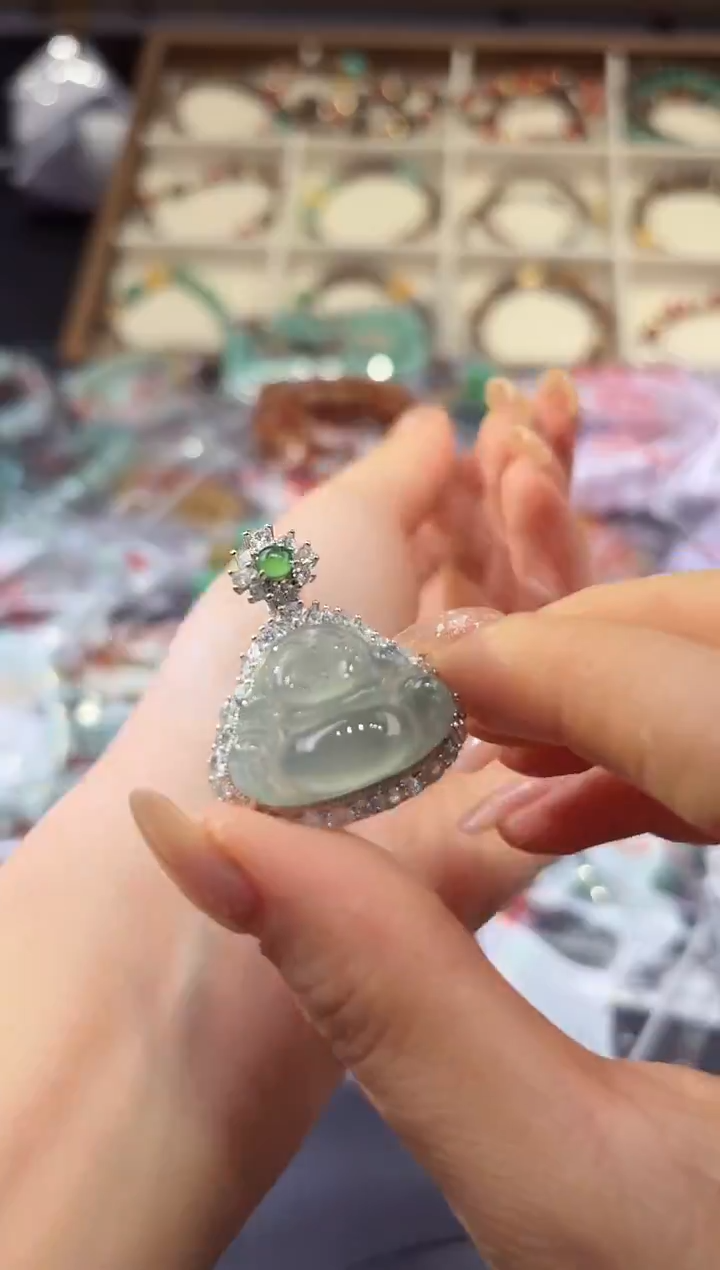 颈饰未镶嵌翡翠100639386