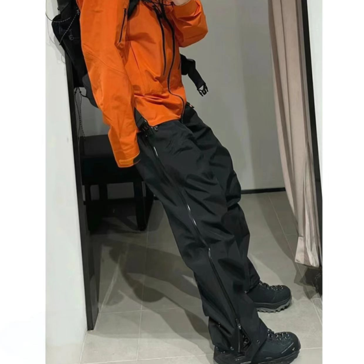 beta pant 户外耐磨侧开全拉链压胶硬壳 直筒宽松登山旅游冲锋裤