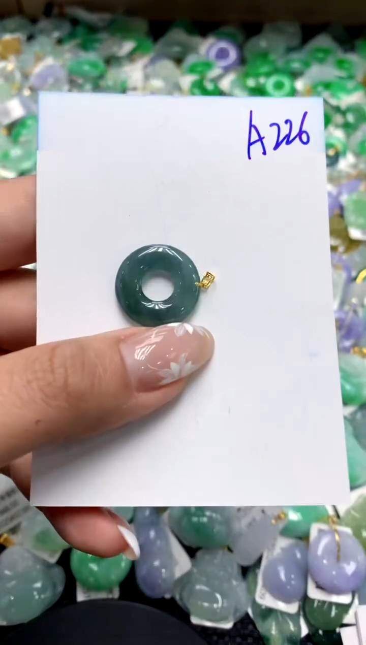 【闪购商品】翡翠颈饰18K金镶嵌1111111111111111