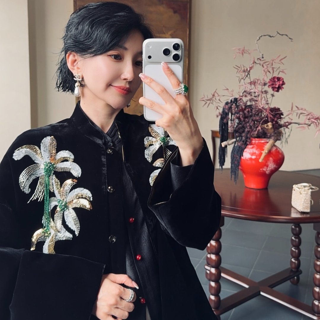 Betty Bairn【莳花弄草】高定系列桑蚕丝A级短绒外套25B-BW5171