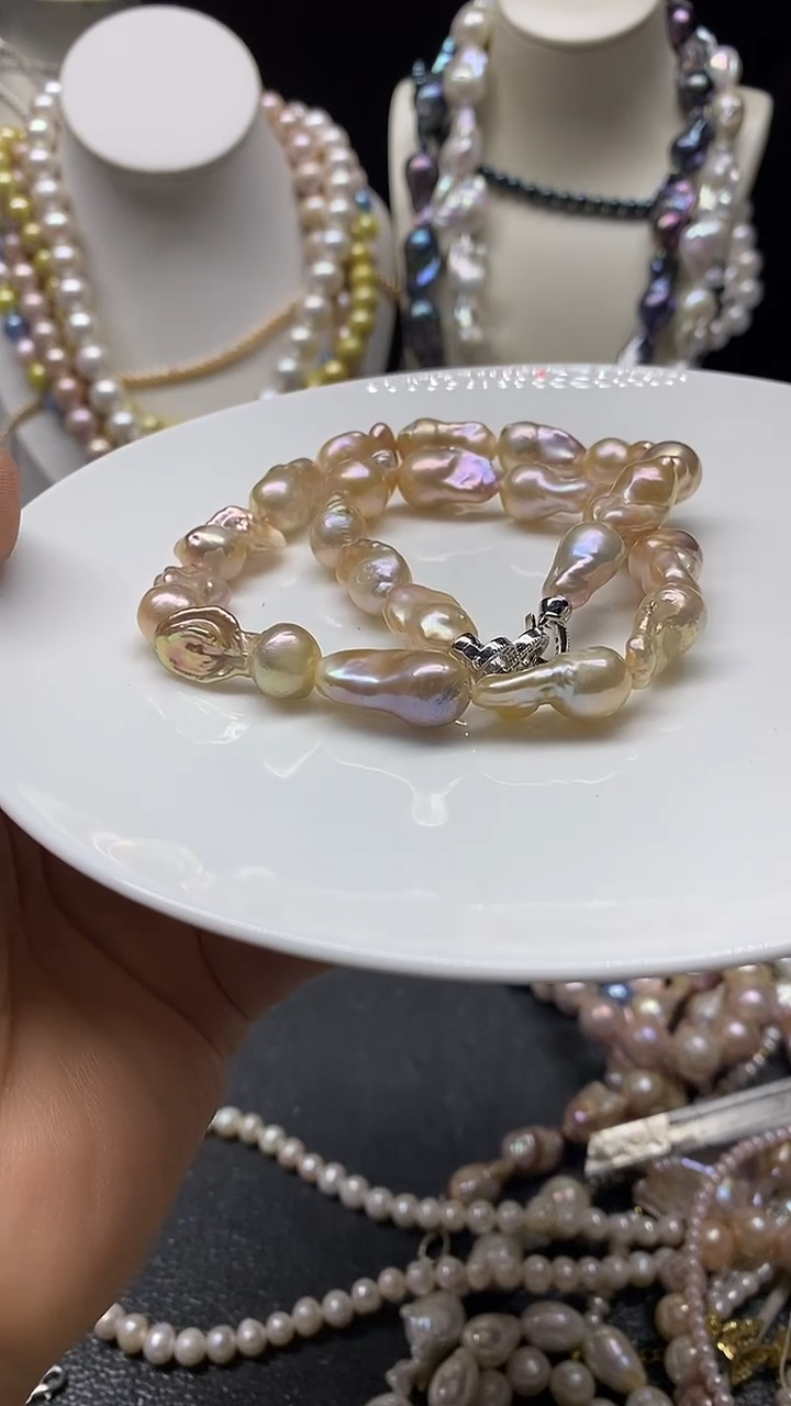 颈饰未镶嵌淡水珍珠多人