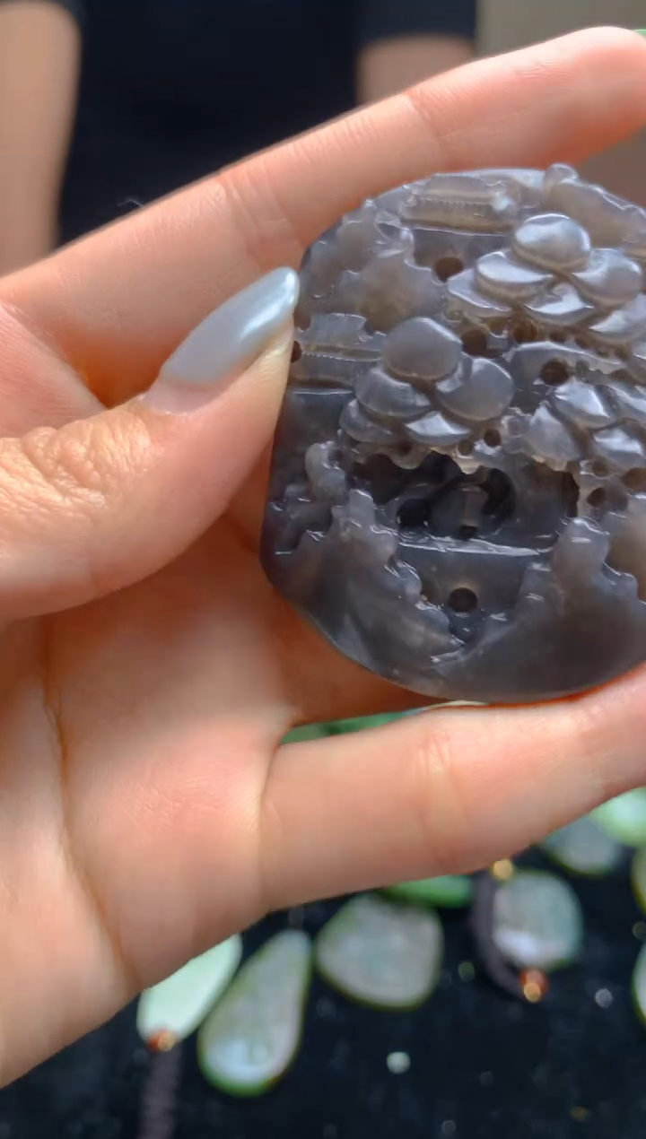 颈饰未镶嵌和田玉1