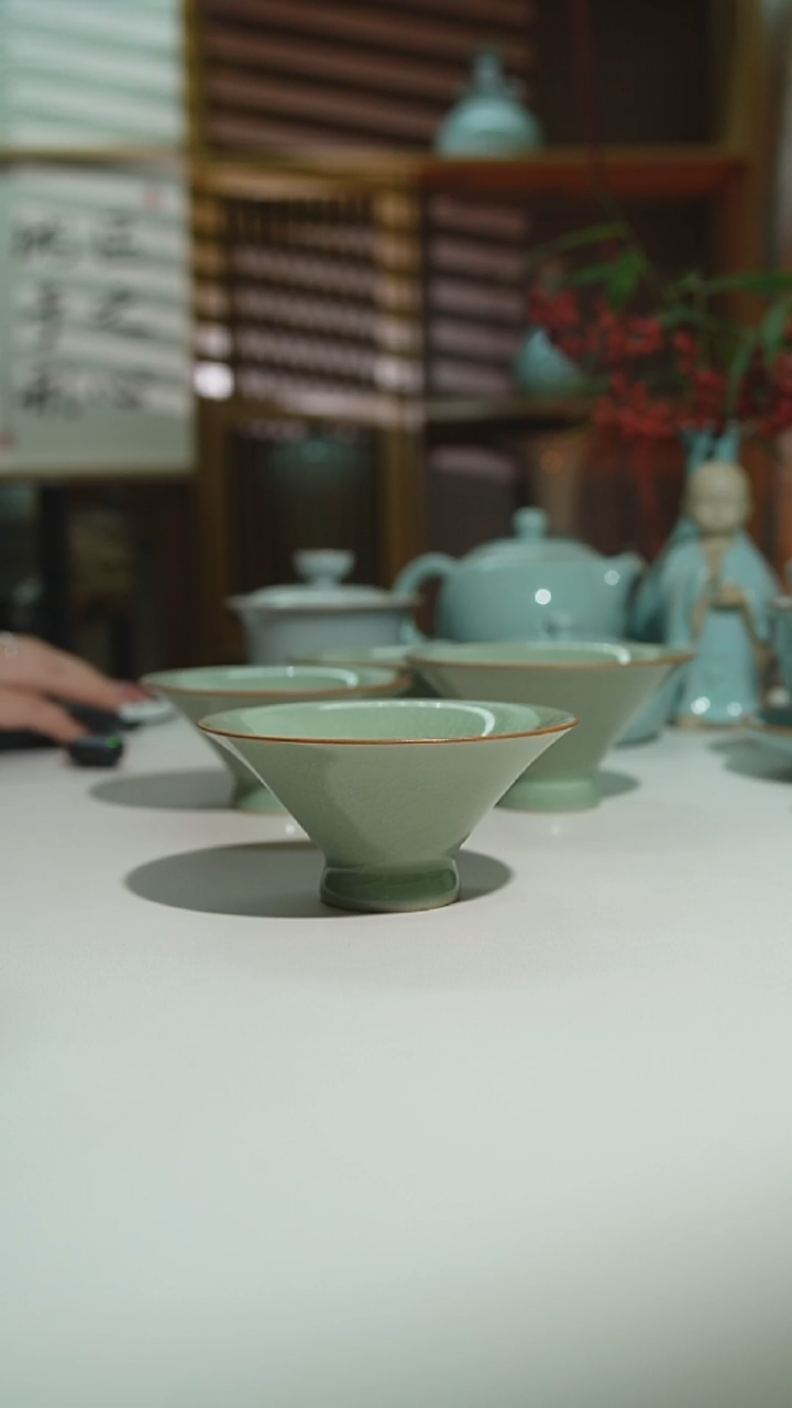 运圈豆绿斗笠一级