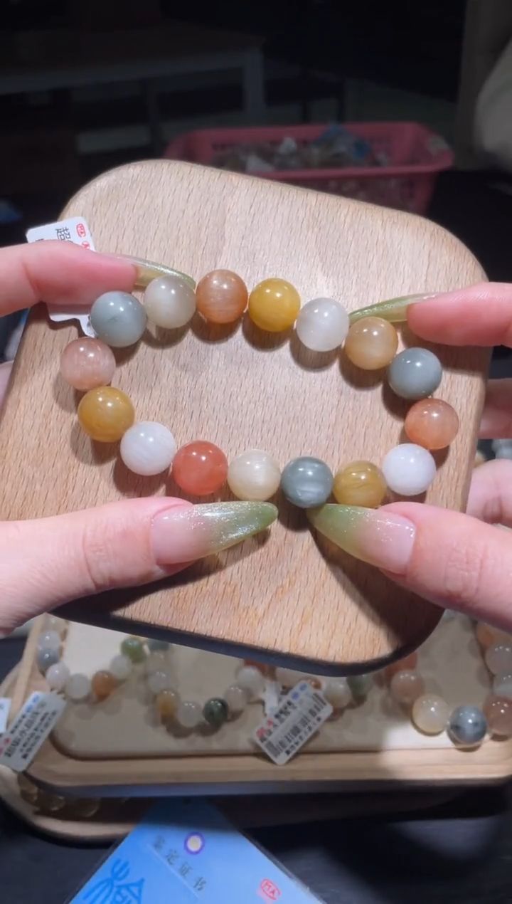 【闪购商品】水晶手链未镶嵌180号多样性发货一K 13+