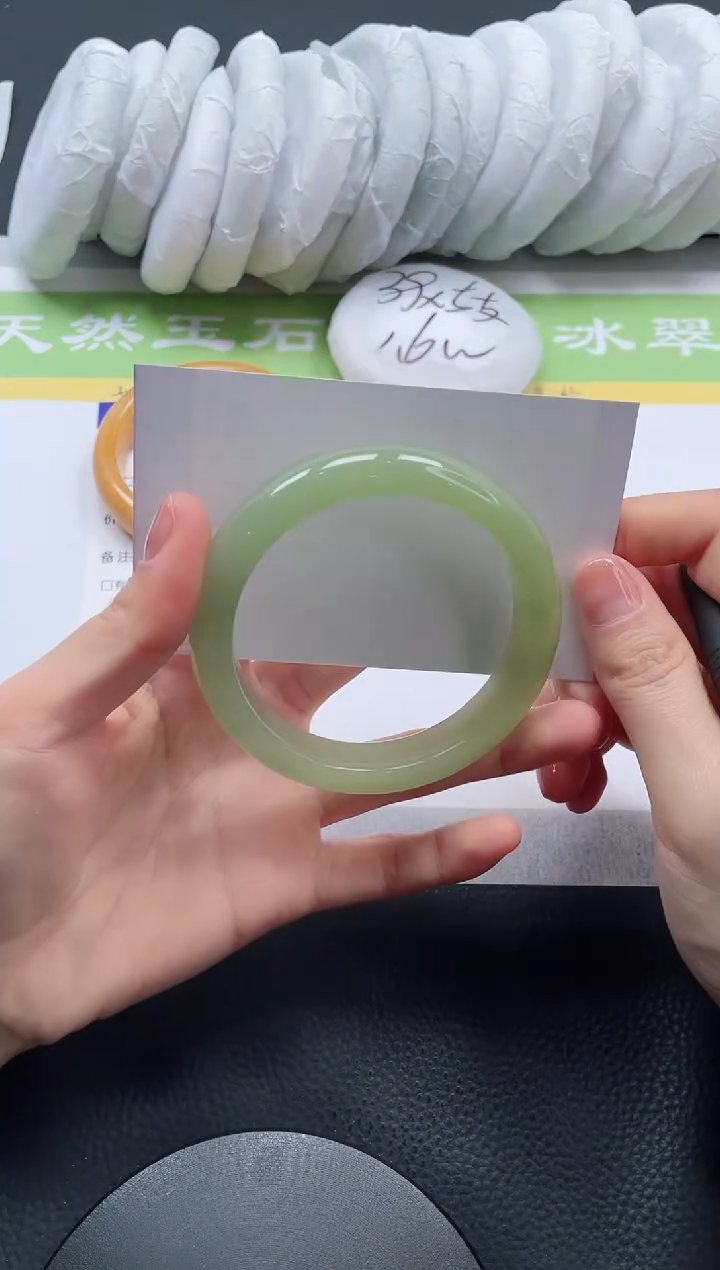 【闪购商品】石英质玉手镯未镶嵌A256-59+