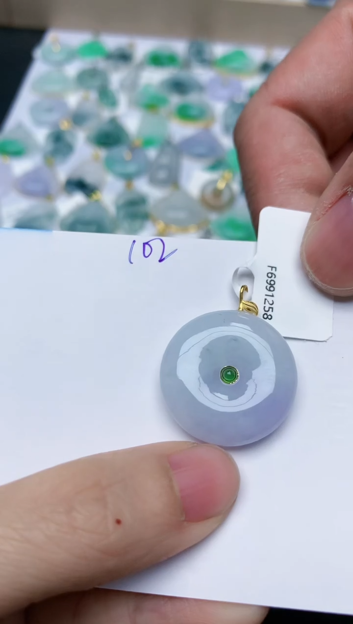 【闪购商品】翡翠颈饰18K金镶嵌天然翡翠A货    