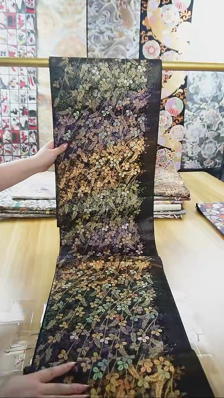 【闪购商品】织绣织锦121彩金小叶子