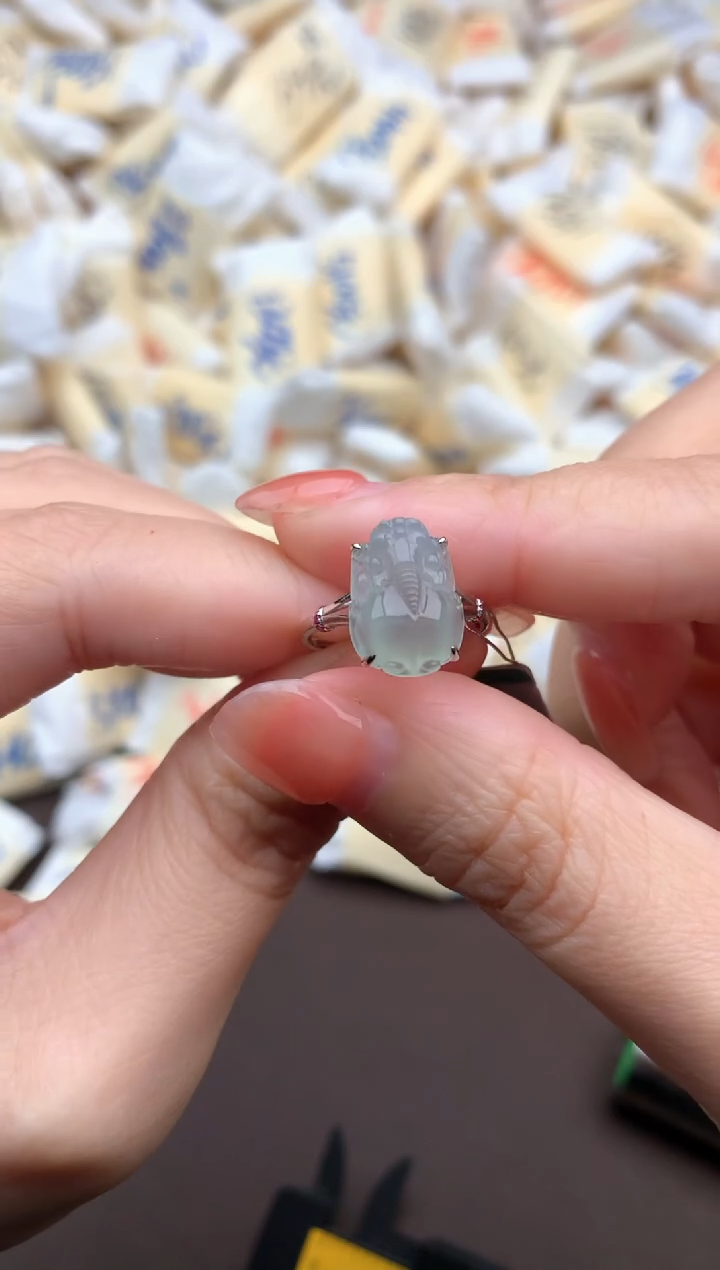【闪购商品】翡翠戒指18K金镶嵌      一   
