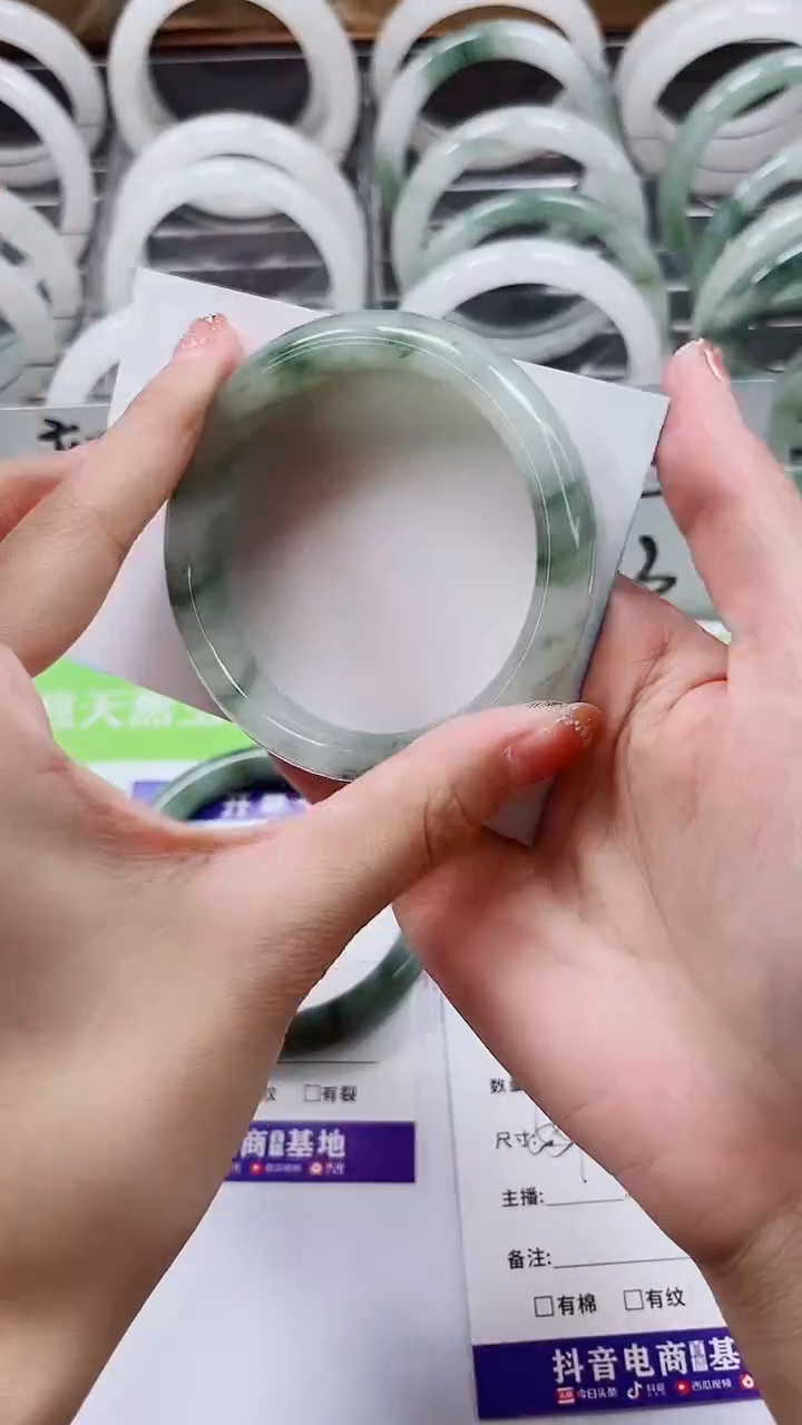 【闪购商品】石英质玉手镯合金A121-55/56