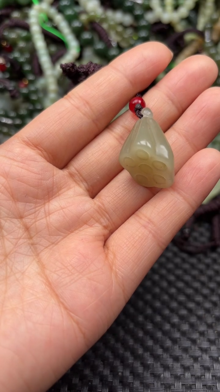 【闪购商品】和田玉颈饰未镶嵌.