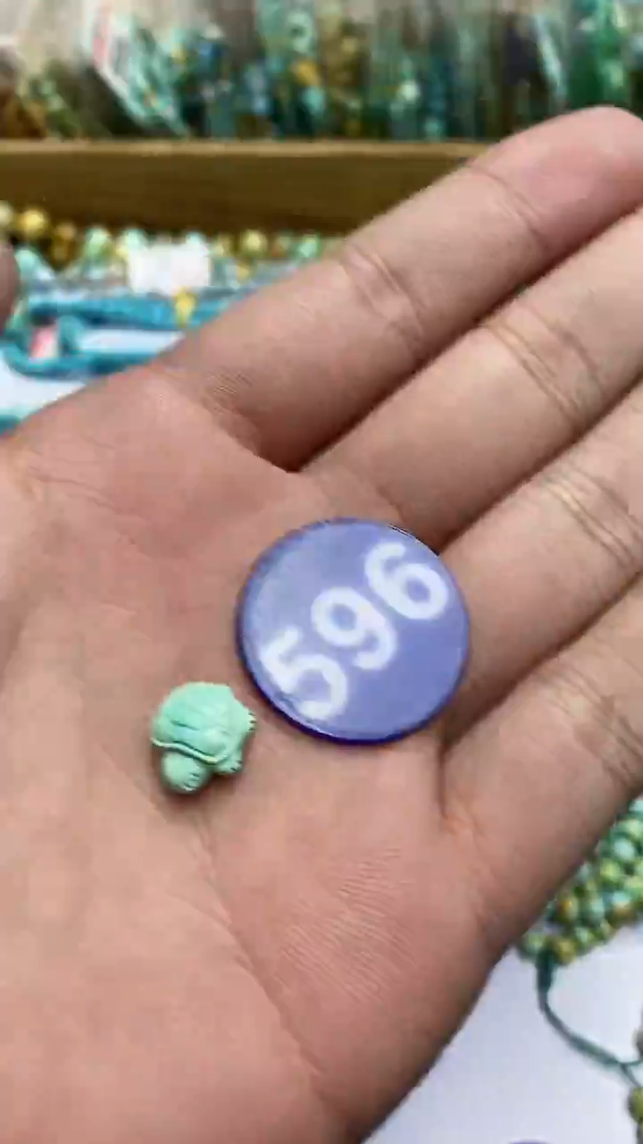 【闪购商品】绿松石雕刻件未镶嵌596
