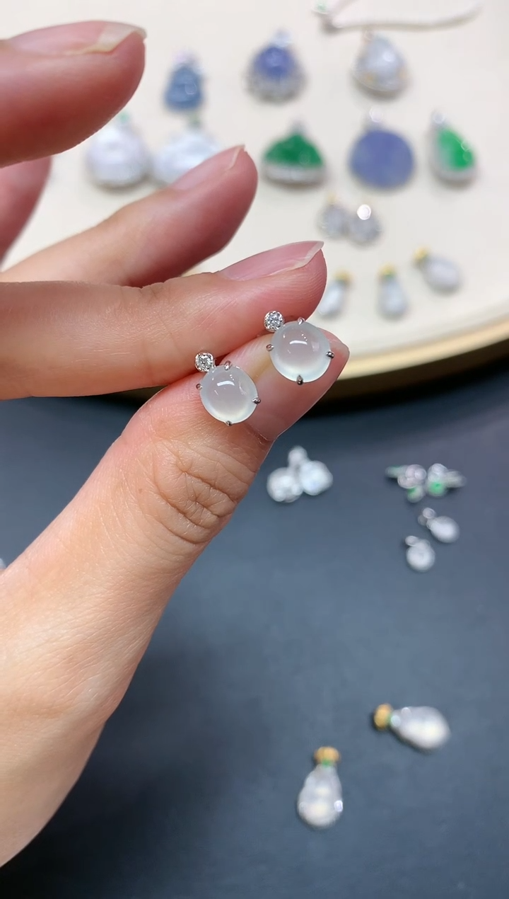 【闪购商品】翡翠18K金镶嵌耳饰A304|1880