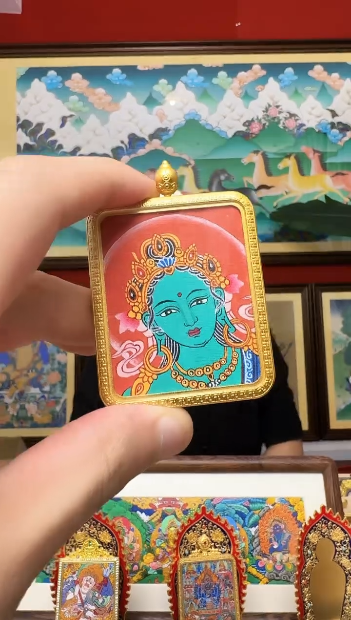 吊坠绿妈妈-热贡纯手绘周毛