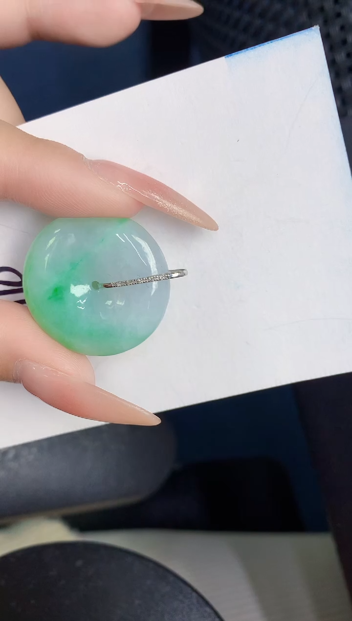 【闪购商品】翡翠颈饰18K金镶嵌000000000