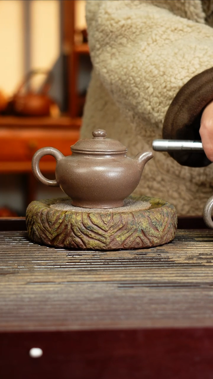 宜兴原矿紫砂壶茶壶宜兴原矿紫砂壶茶壶150C