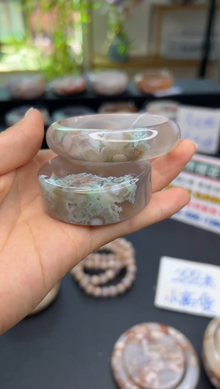 【闪购商品】石英质玉手镯未镶嵌A840(58圈赠送镯心)