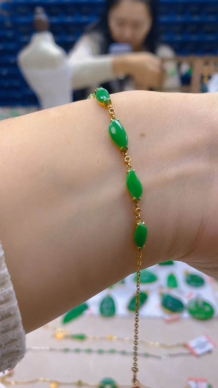 颈饰18K金镶嵌翡翠新号开播 全场乱卖