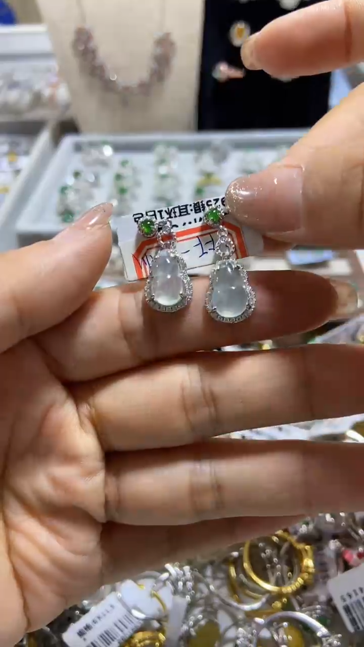 【闪购商品】翡翠戒指银S925镶嵌缅甸天然a货翡翠耳钉