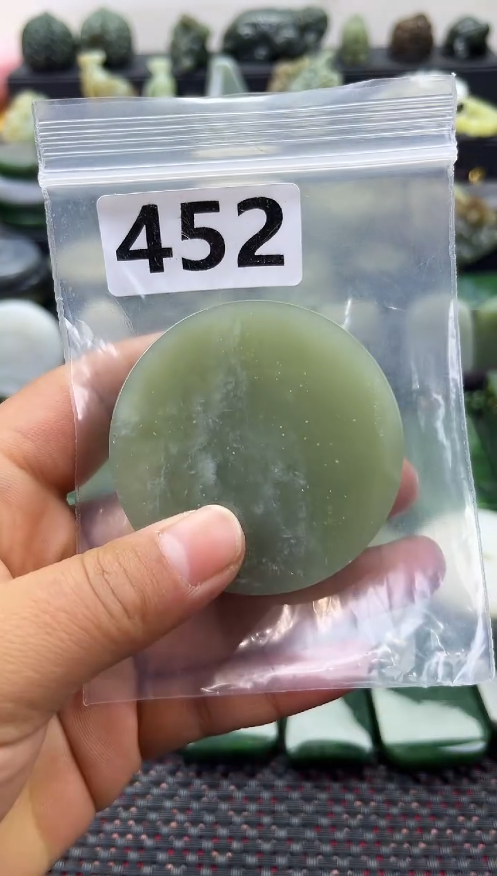 未镶嵌和田玉珠宝半成品镯芯