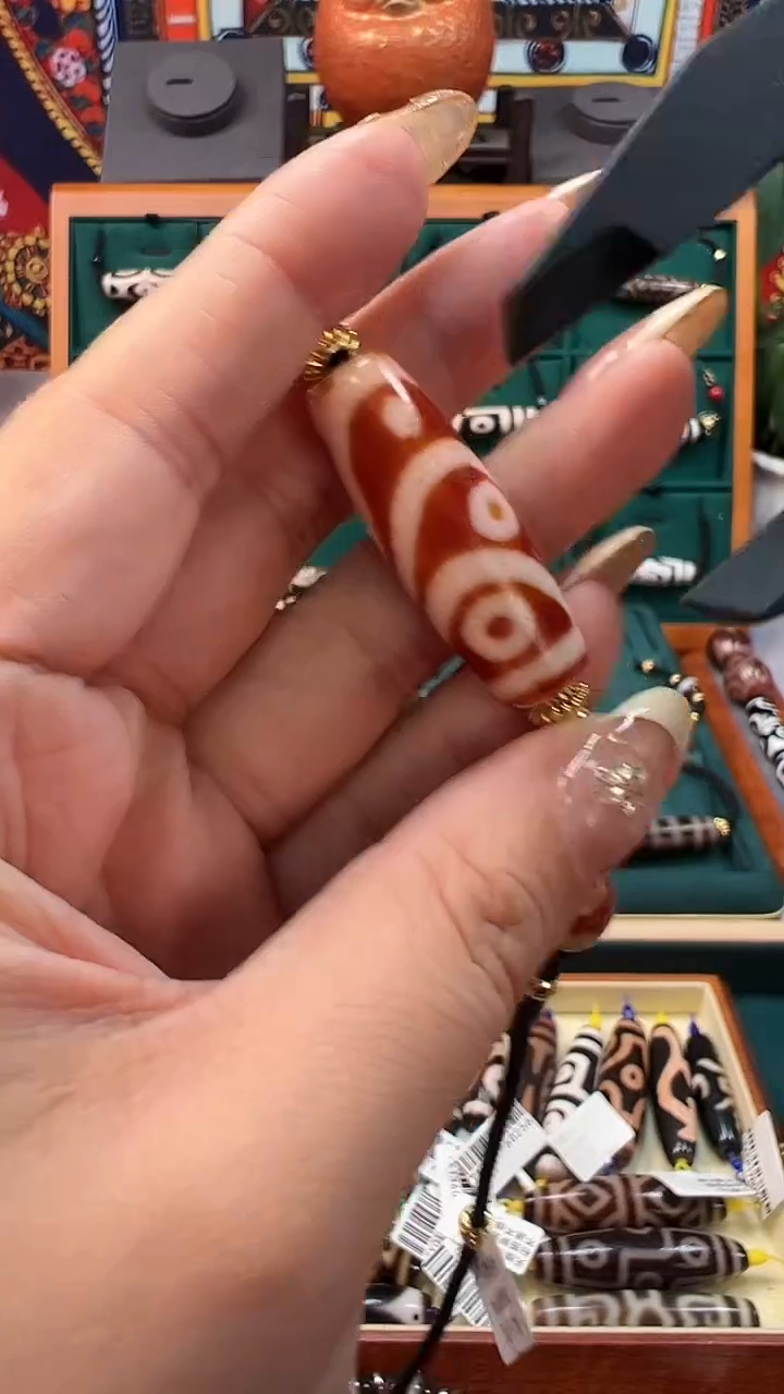 玛瑙/玉髓（覆膜）颈饰合金78.（微瑕）