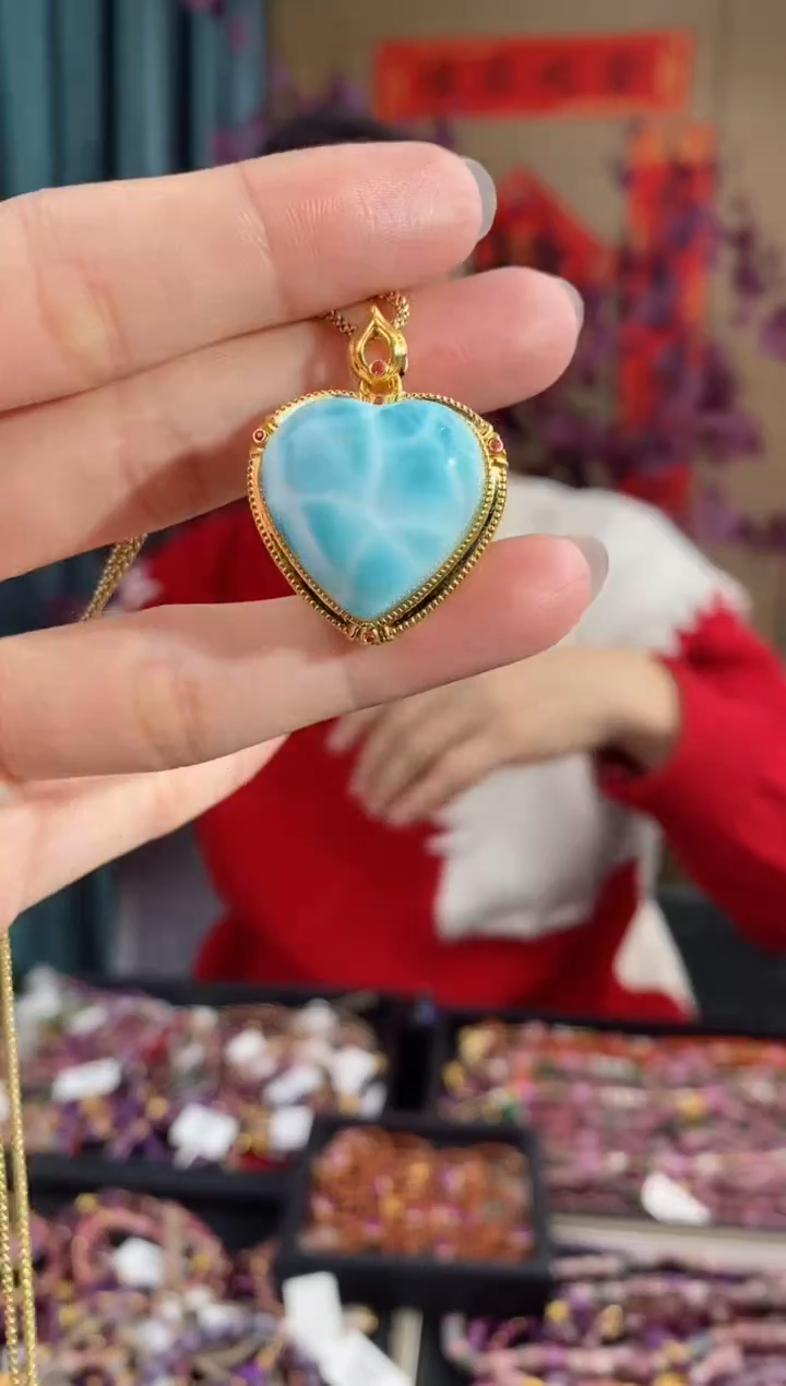 【闪购商品】针钠钙石（海纹石）吊坠(不含链)18K金镶嵌709