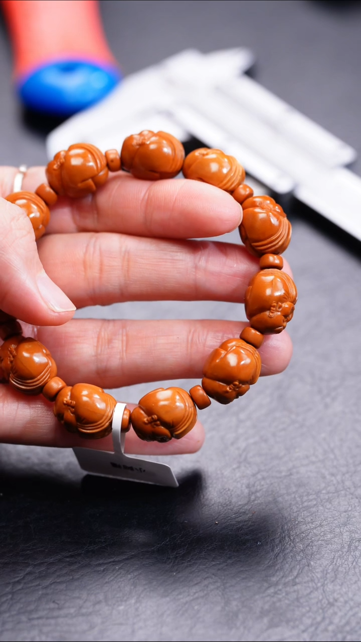 【闪购商品】橄榄核吊坠橄榄核