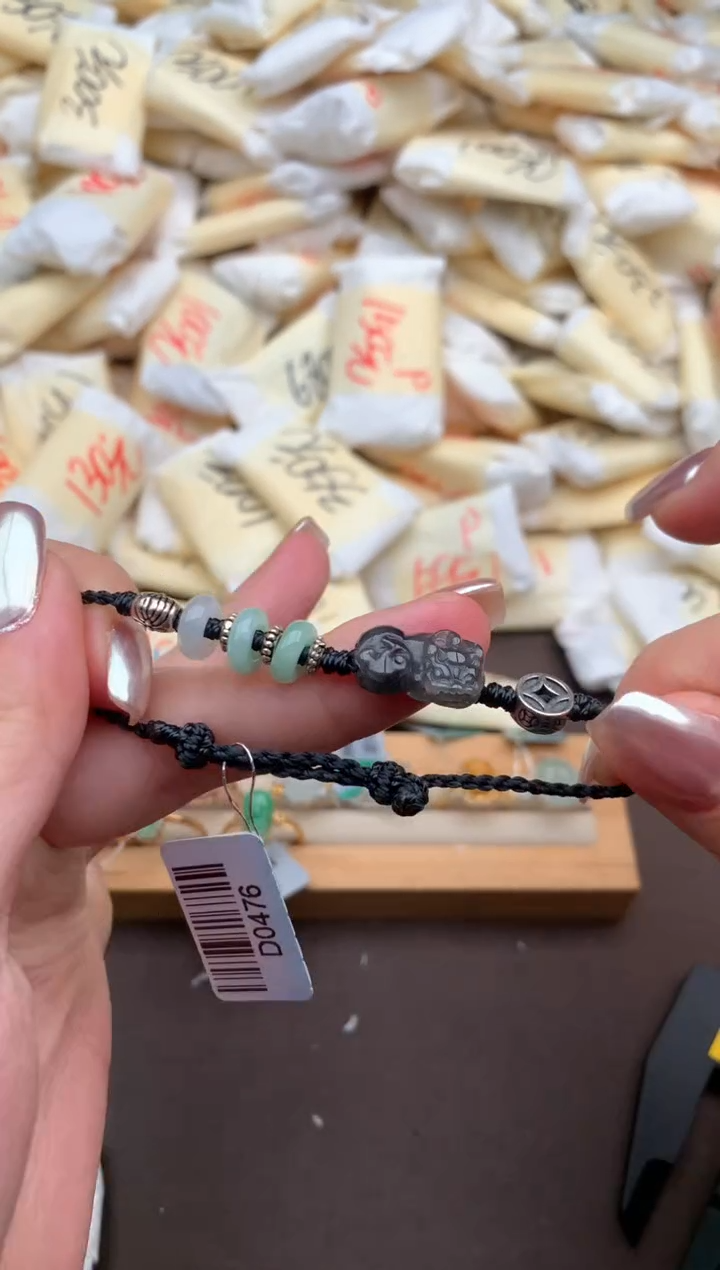 【闪购商品】翡翠手绳未镶嵌一