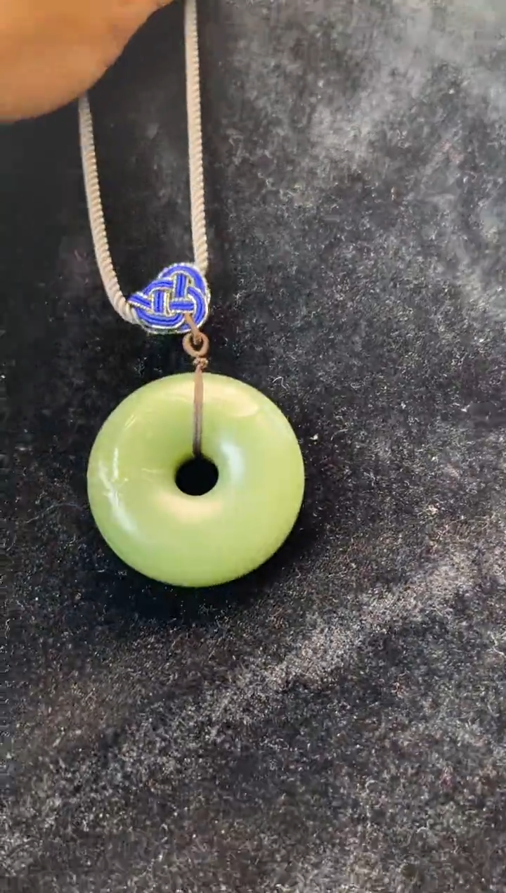 【闪购商品】和田玉颈饰未镶嵌平安扣