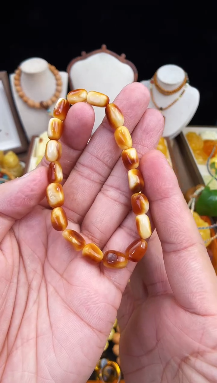 琥珀未镶嵌珠宝奇石柒月